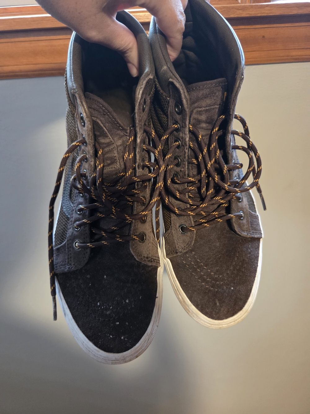 Vans Brown Lace-Up Women's High-Top Boots